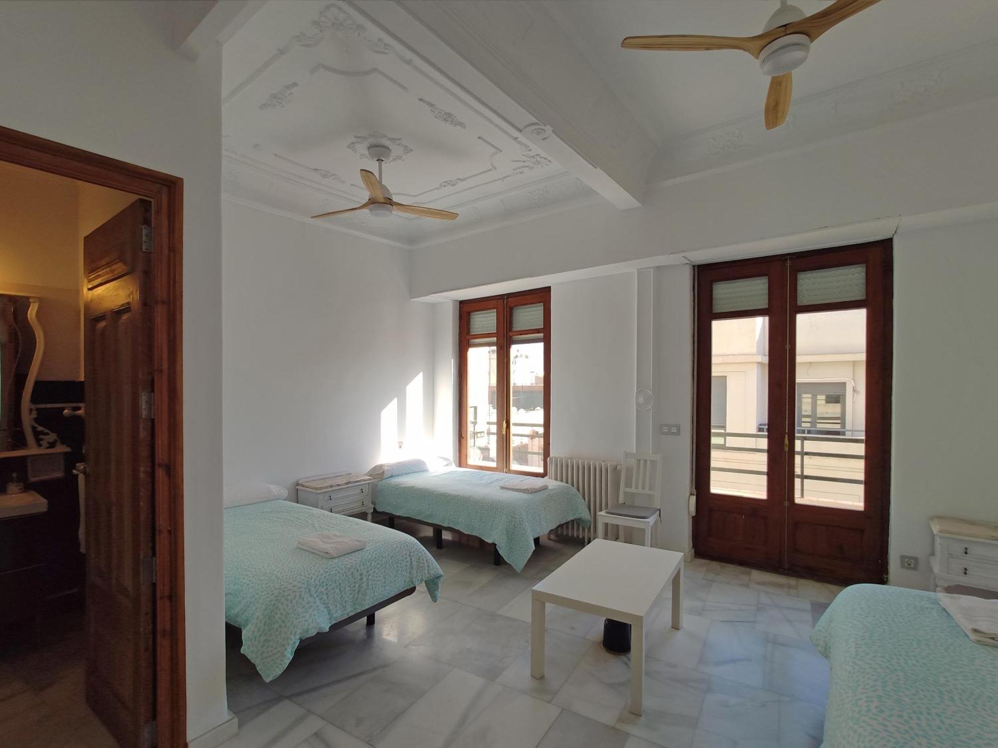 Apartament Entre La Estacion Y El Ayuntamiento Walencja Zewnętrze zdjęcie