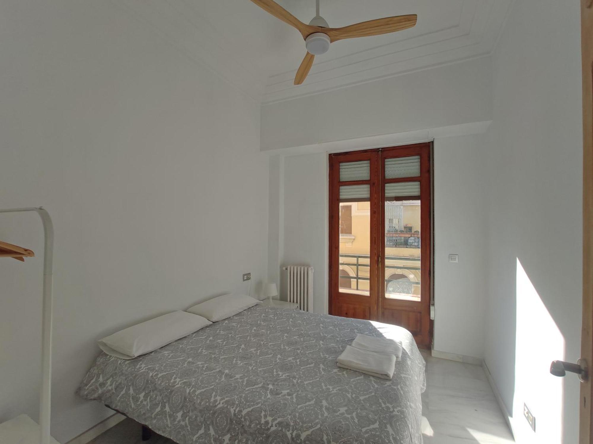 Apartament Entre La Estacion Y El Ayuntamiento Walencja Zewnętrze zdjęcie